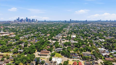 Tiny photo for 1446 Yale Street, Houston, TX 77008 (MLS # 11105754)