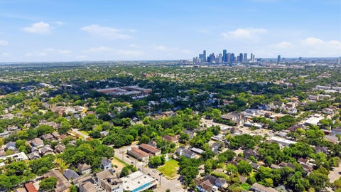 Tiny photo for 1446 Yale Street, Houston, TX 77008 (MLS # 11105754)