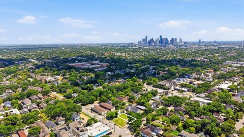 Tiny photo for 1446 Yale Street, Houston, TX 77008 (MLS # 11105754)