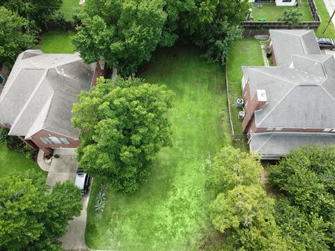 1117 Mulberry Lane Bellaire TX 77401