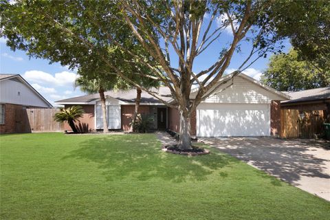 Photo of 13206 Ensley Wood Drive, Houston, TX 77082 (MLS # 35669001)