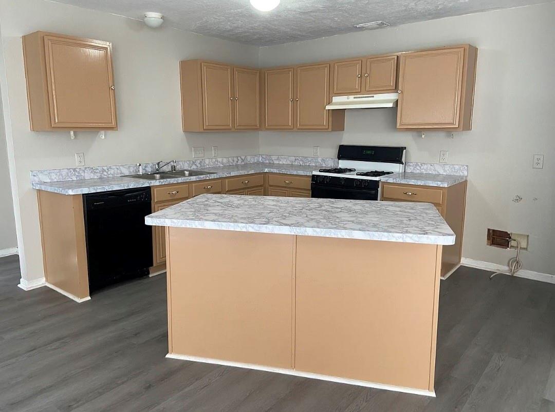 2751 Villa Del Street