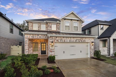 Photo of 10652 Wild Chives, Conroe, TX 77385 (MLS # 14009351)
