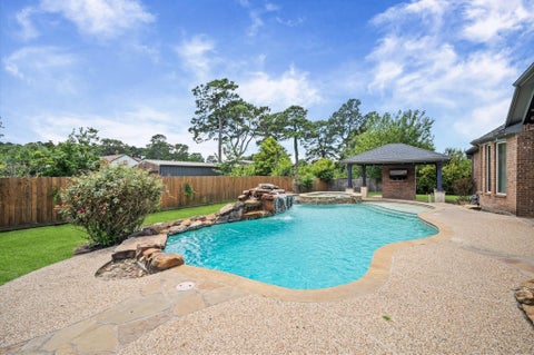 Photo of 24611 Waterstone Estates Circle S, Tomball, TX 77375 (MLS # 16010228)