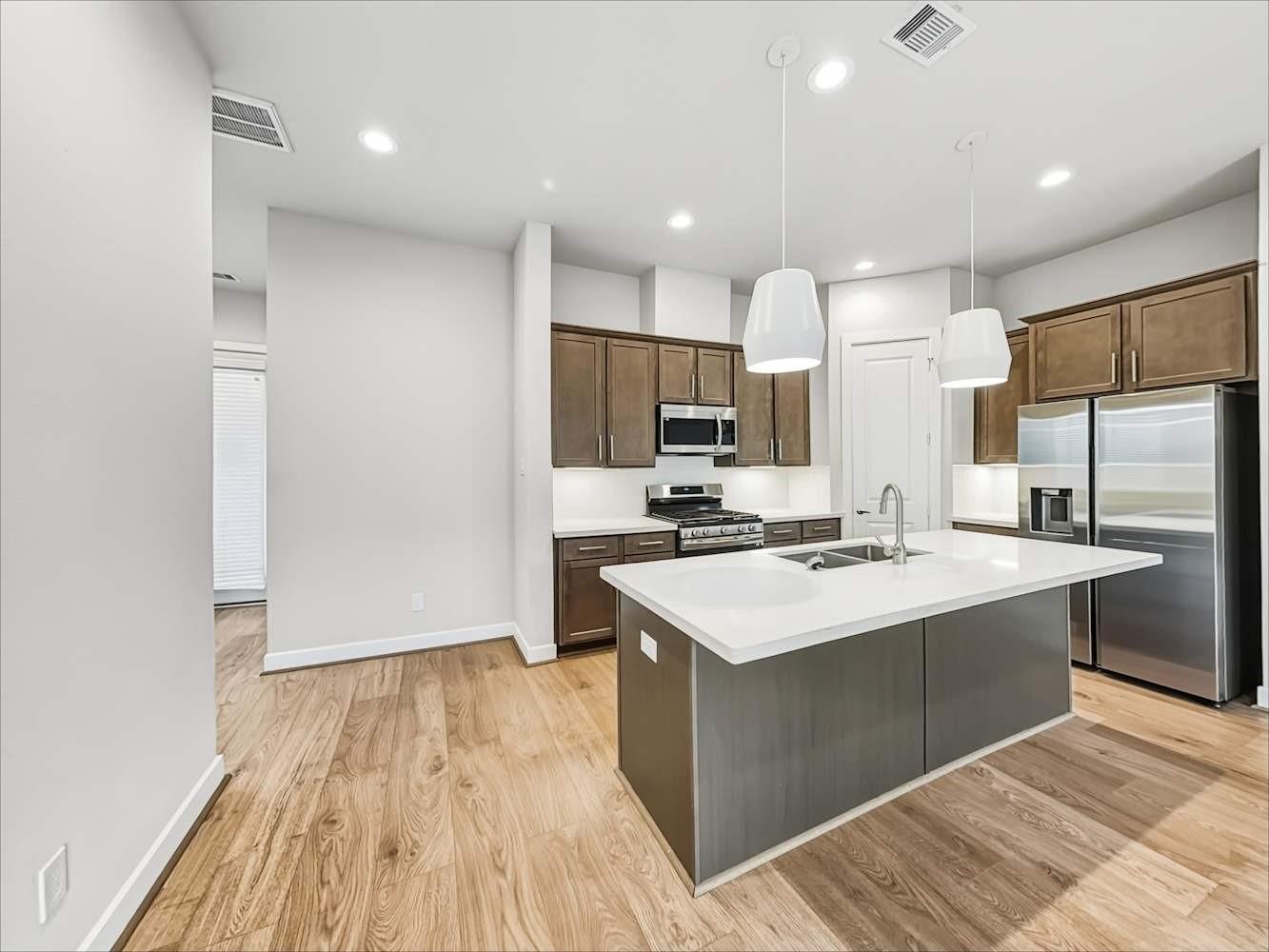 12410 Executive Square Lane
