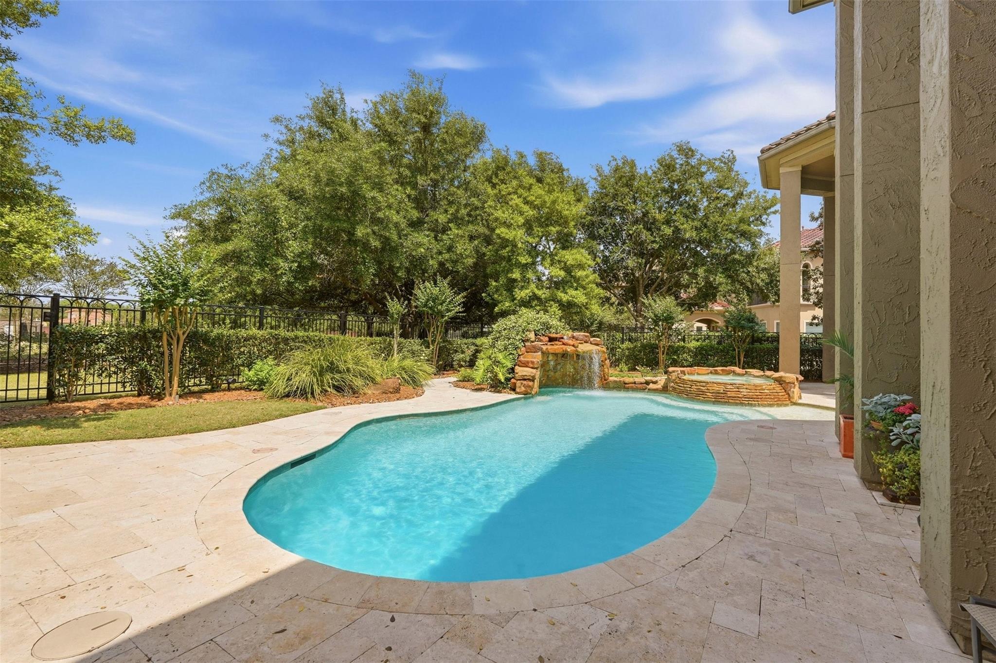 Sugar Land, Texas, 77479, United States, 5 Bedrooms Bedrooms, ,5 BathroomsBathrooms,Residential,Active,2042675