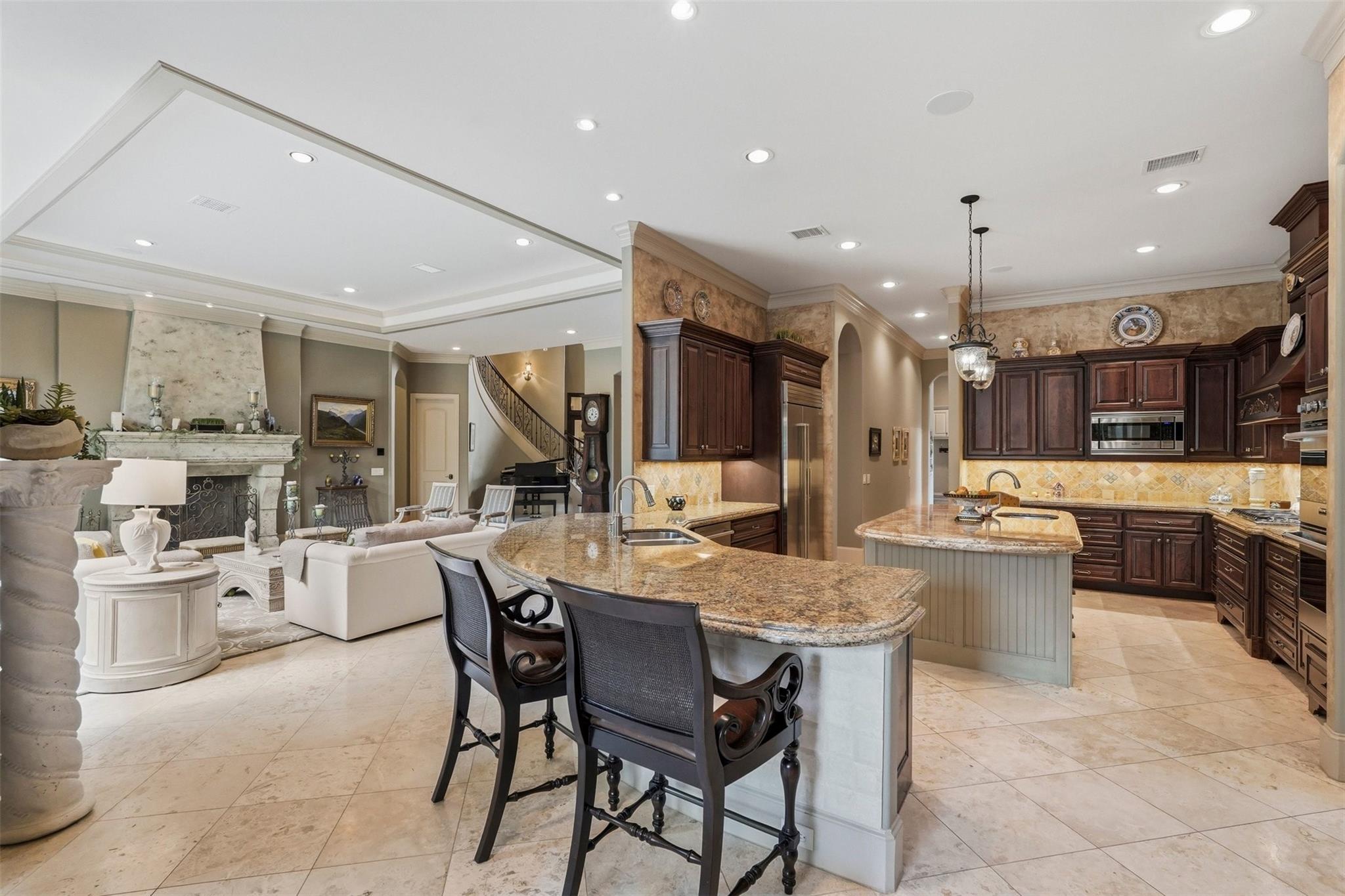 Sugar Land, Texas, 77479, United States, 5 Bedrooms Bedrooms, ,5 BathroomsBathrooms,Residential,Active,2042675