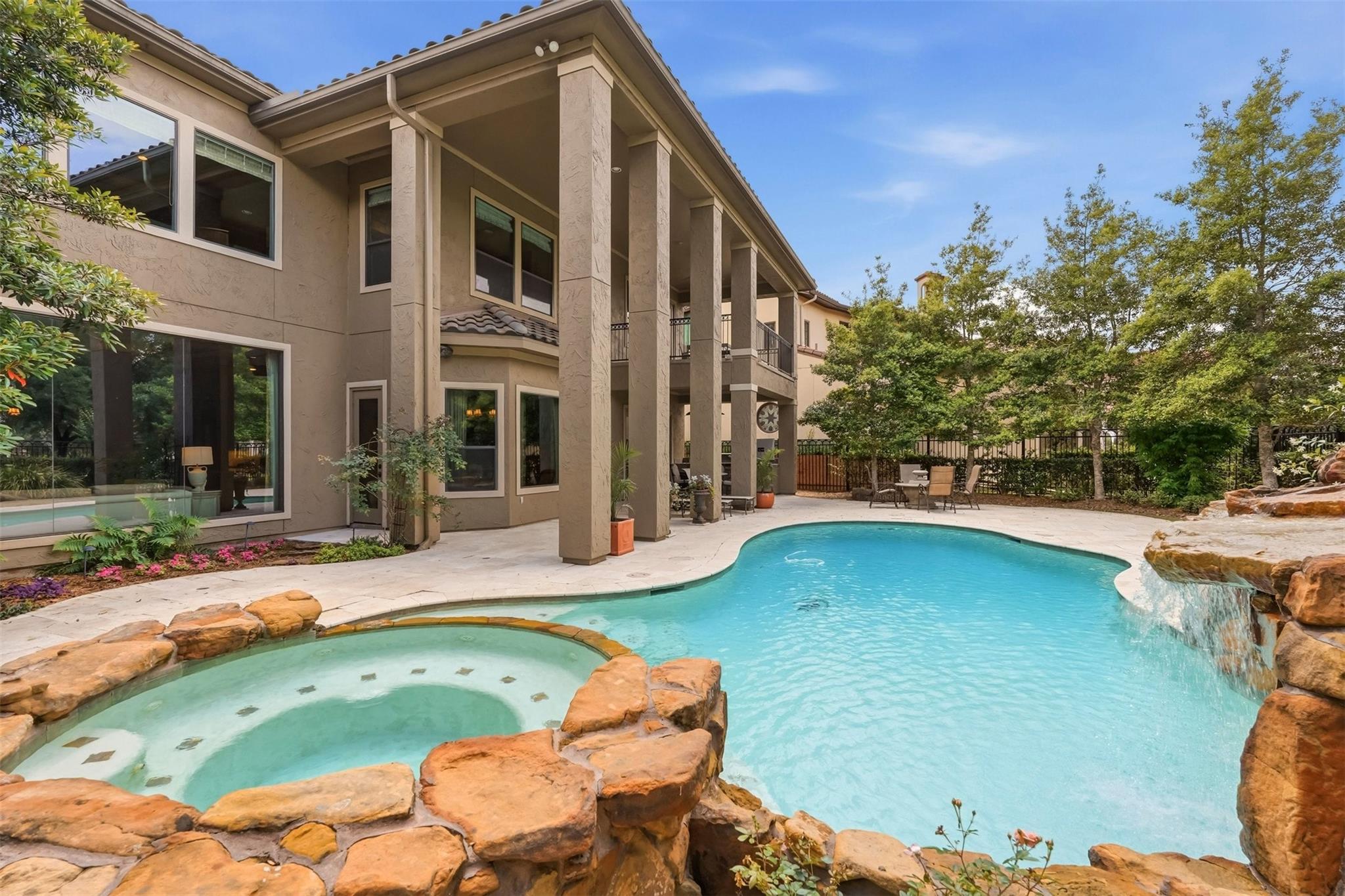 Sugar Land, Texas, 77479, United States, 5 Bedrooms Bedrooms, ,5 BathroomsBathrooms,Residential,Active,2042675