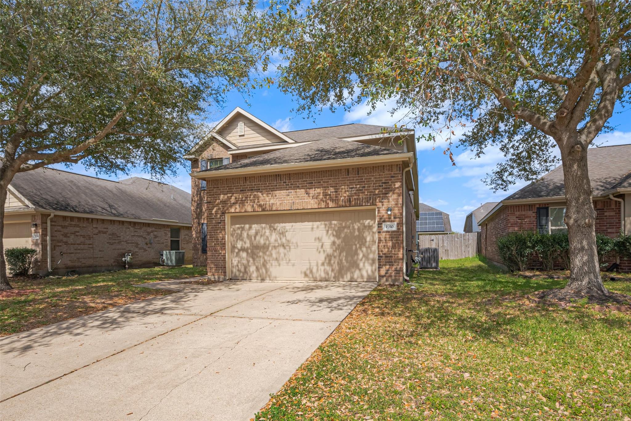 1910 Vermillion View Street