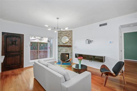 Photo of 5711 Sugar Hill Drive #35, Houston, TX 77057 (MLS # 86157872)