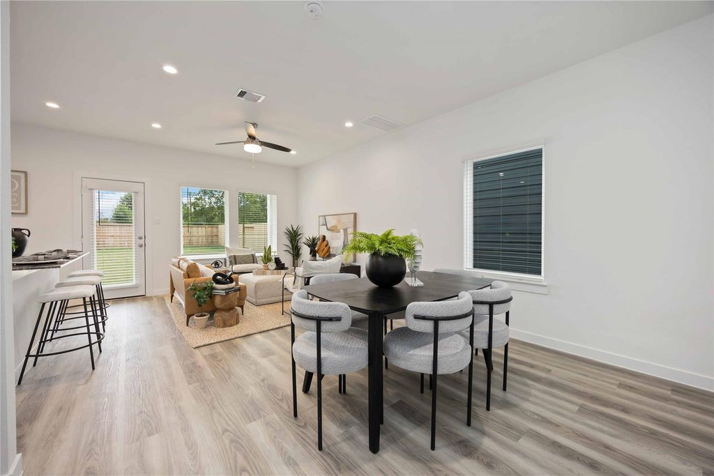 Photo of 10204 Penryn Forest Trail, Houston, TX 77051 (MLS # 51152310)