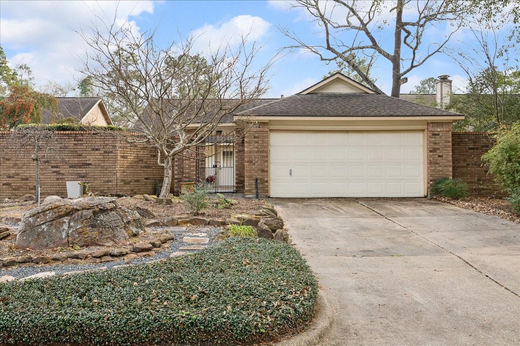 Photo of 4314 Pinewood Park Drive, Houston, TX 77345 (MLS # 14027639)