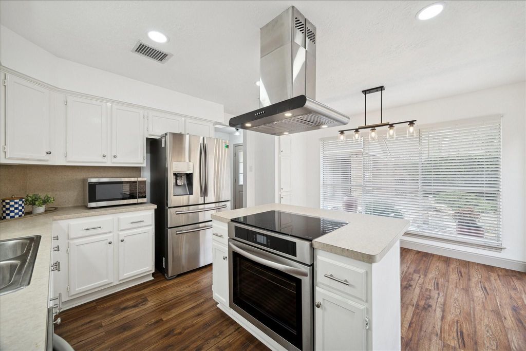 Photo of 4314 Pinewood Park Drive, Houston, TX 77345 (MLS # 14027639)