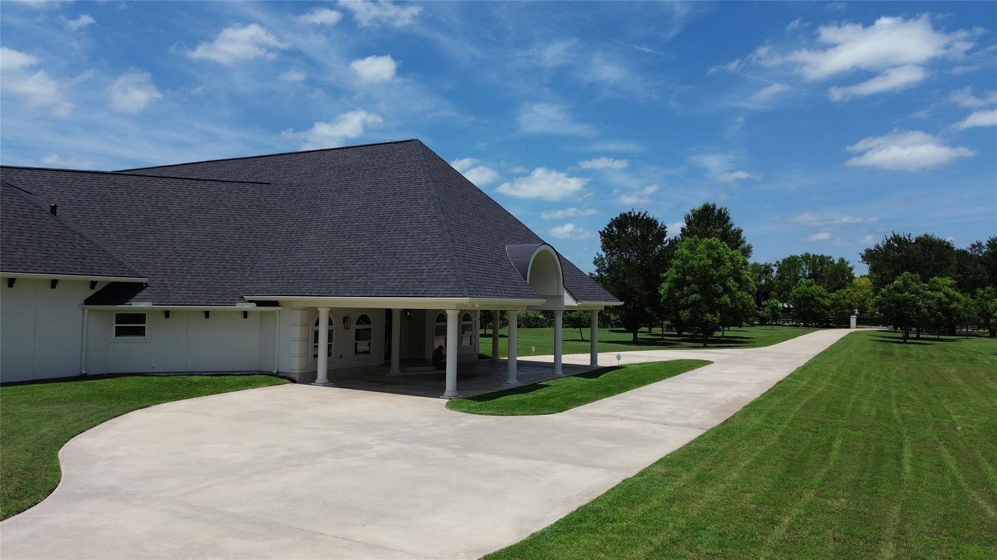 4726 Gainsborough Drive