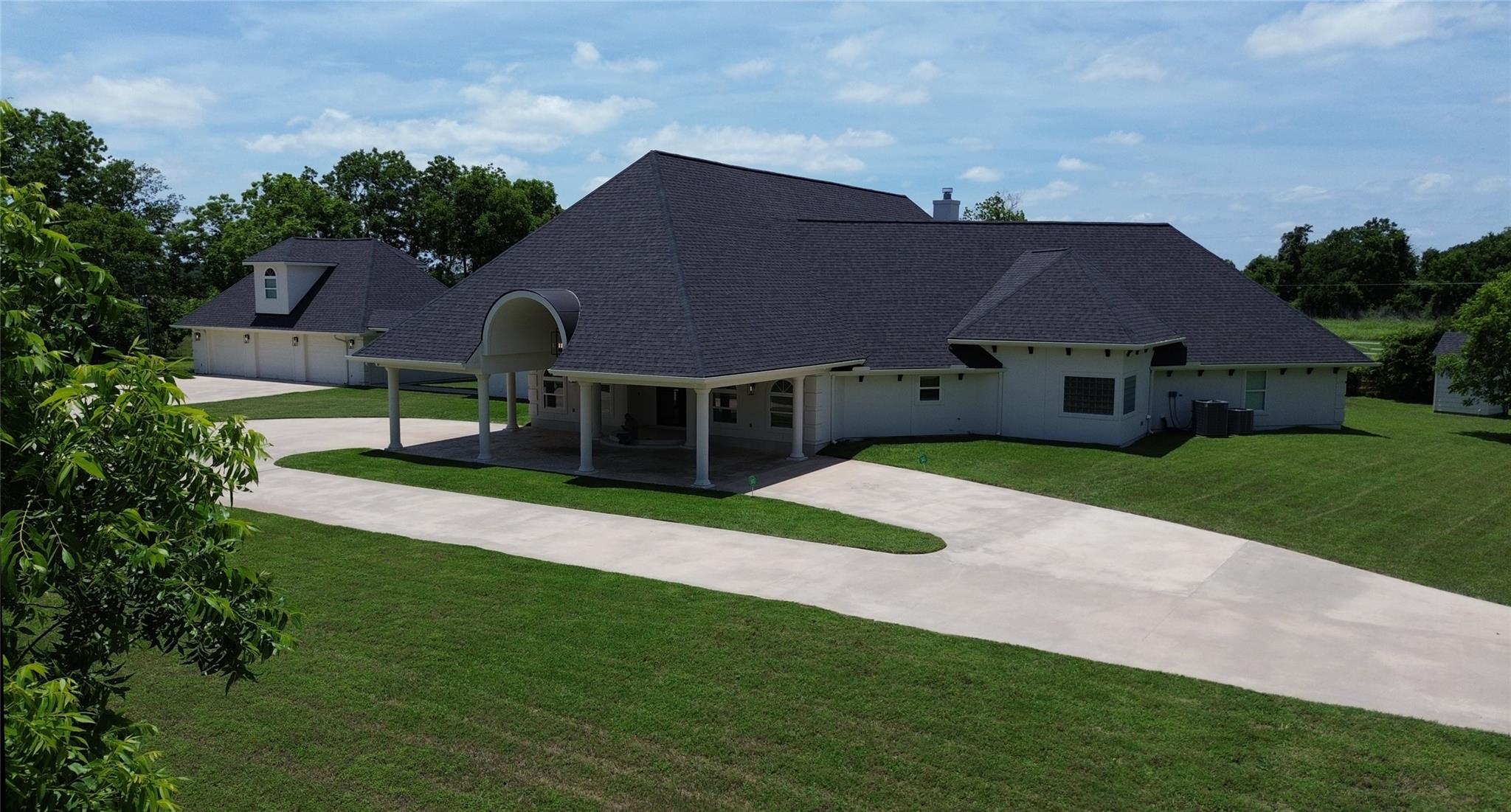 4726 Gainsborough Drive