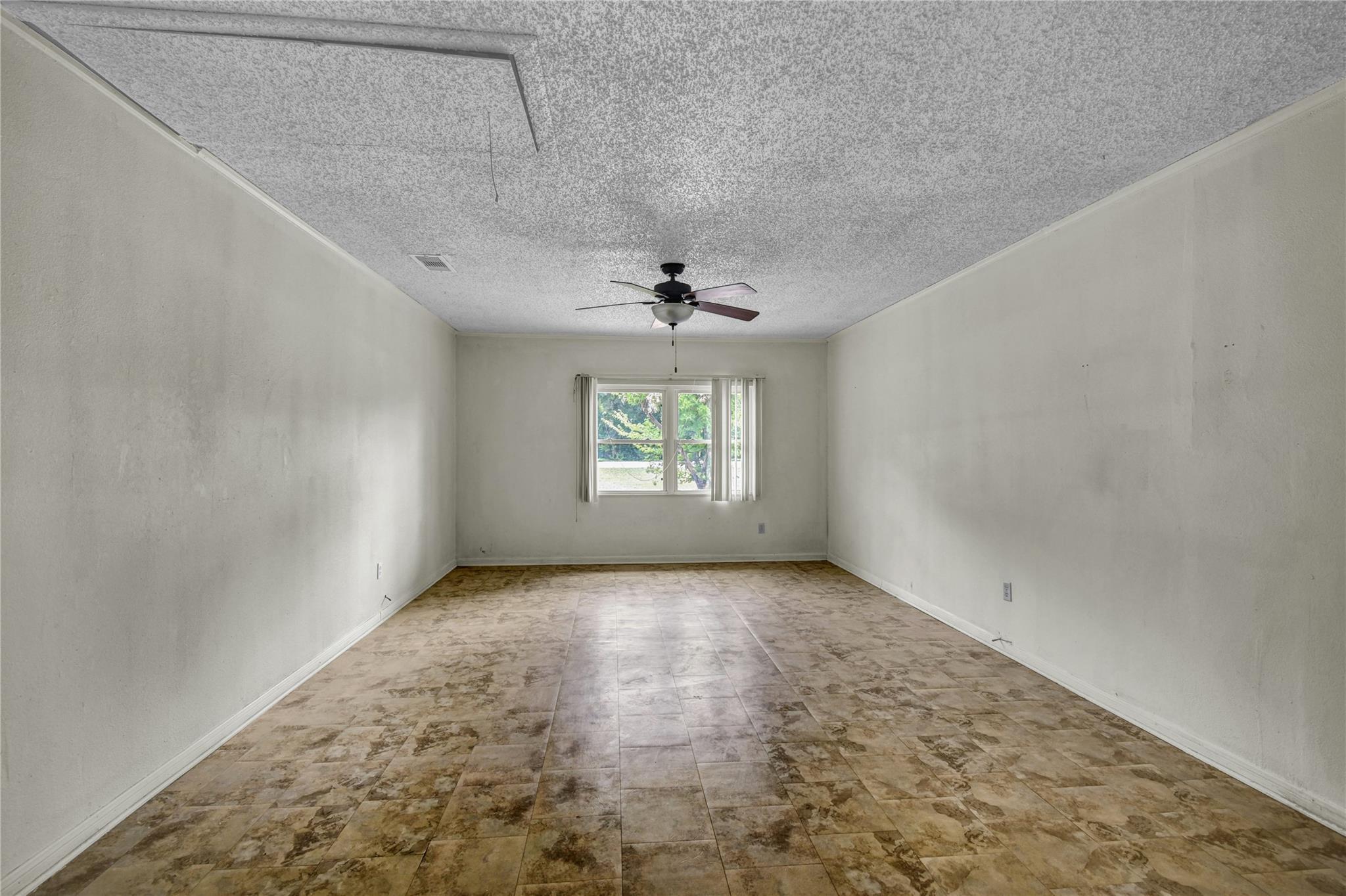 1710 Highway 332 W