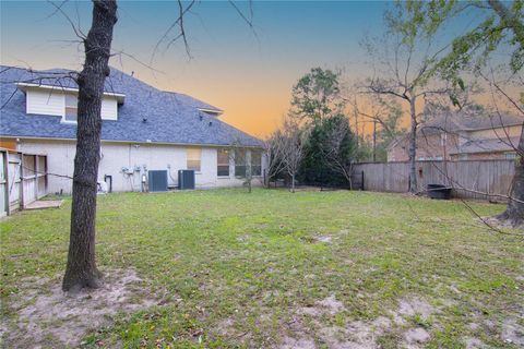 Tiny photo for 5 Sagestone, Houston, TX 77304 (MLS # 25994915)