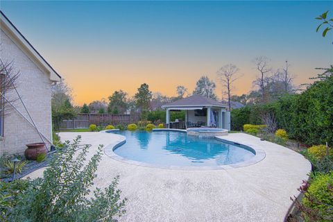 Tiny photo for 5 Sagestone, Houston, TX 77304 (MLS # 25994915)