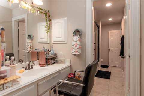 Tiny photo for 5 Sagestone, Houston, TX 77304 (MLS # 25994915)