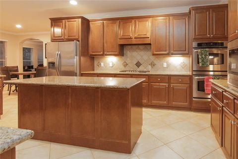 Tiny photo for 5 Sagestone, Houston, TX 77304 (MLS # 25994915)