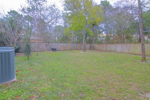 Tiny photo for 5 Sagestone, Houston, TX 77304 (MLS # 25994915)