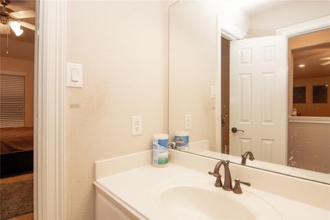 Tiny photo for 5 Sagestone, Houston, TX 77304 (MLS # 25994915)