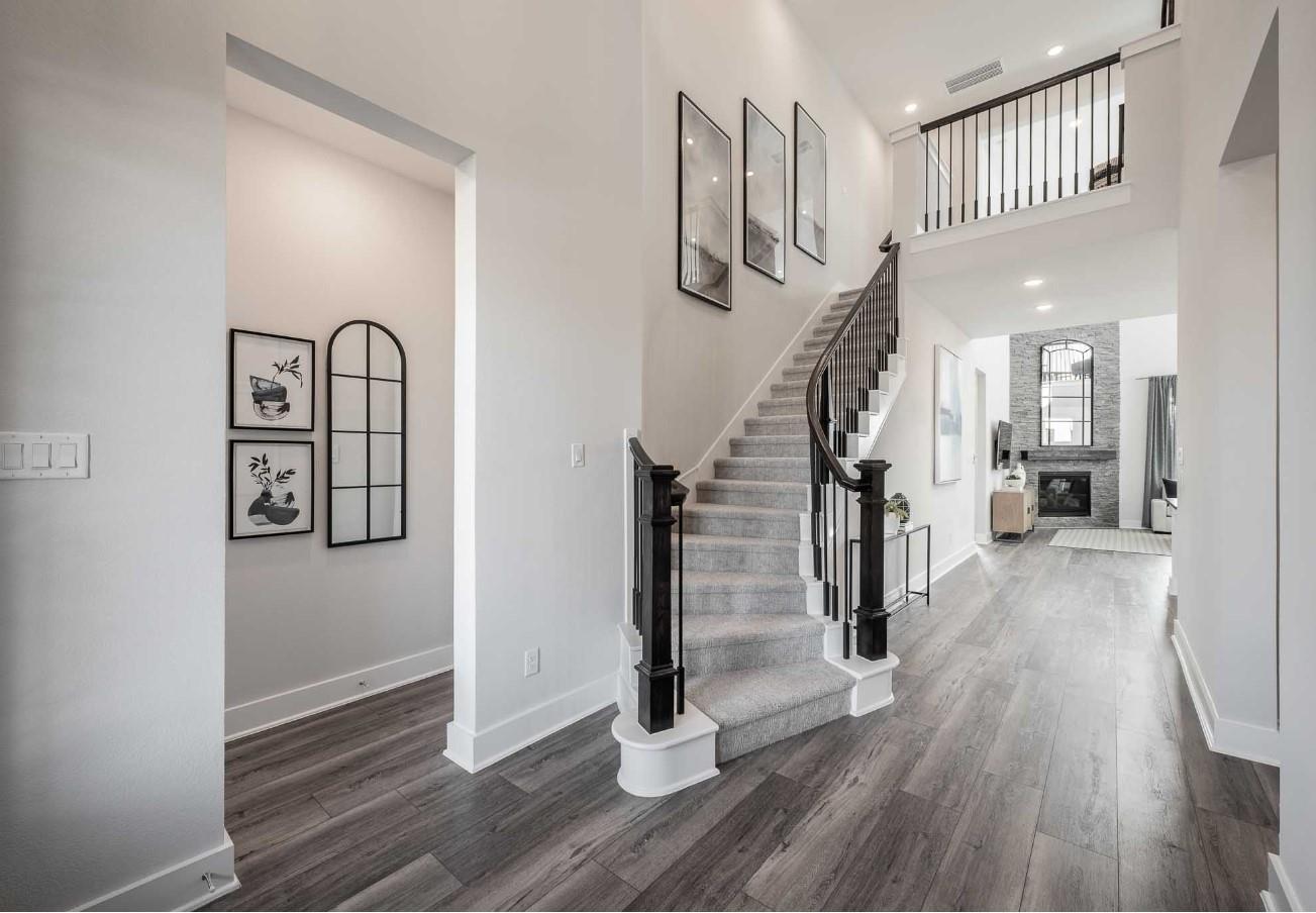 2614 Crown Ridge Drive
