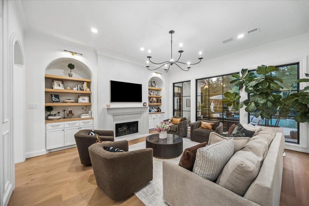 Photo of 3202 Oakmont Drive, Sugar Land, TX 77479 (MLS # 88208349)