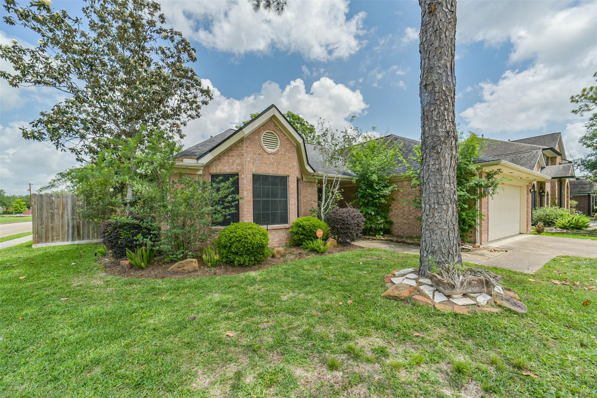 1021 N Sunset Drive