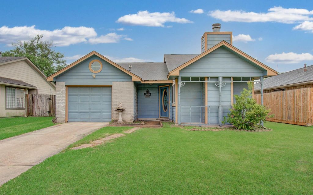 Photo of 1427 Dell Dale Street, Channelview, TX 77530 (MLS # 97178704)
