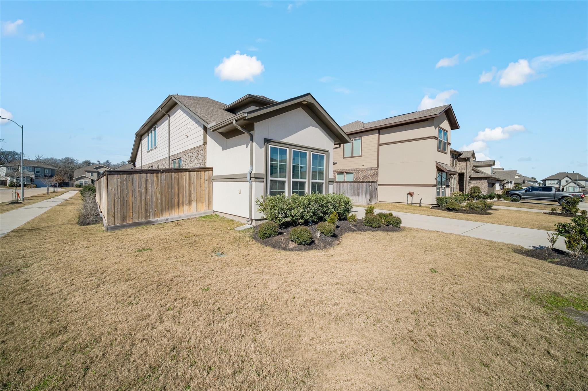 1811 Smithers Landing Drive