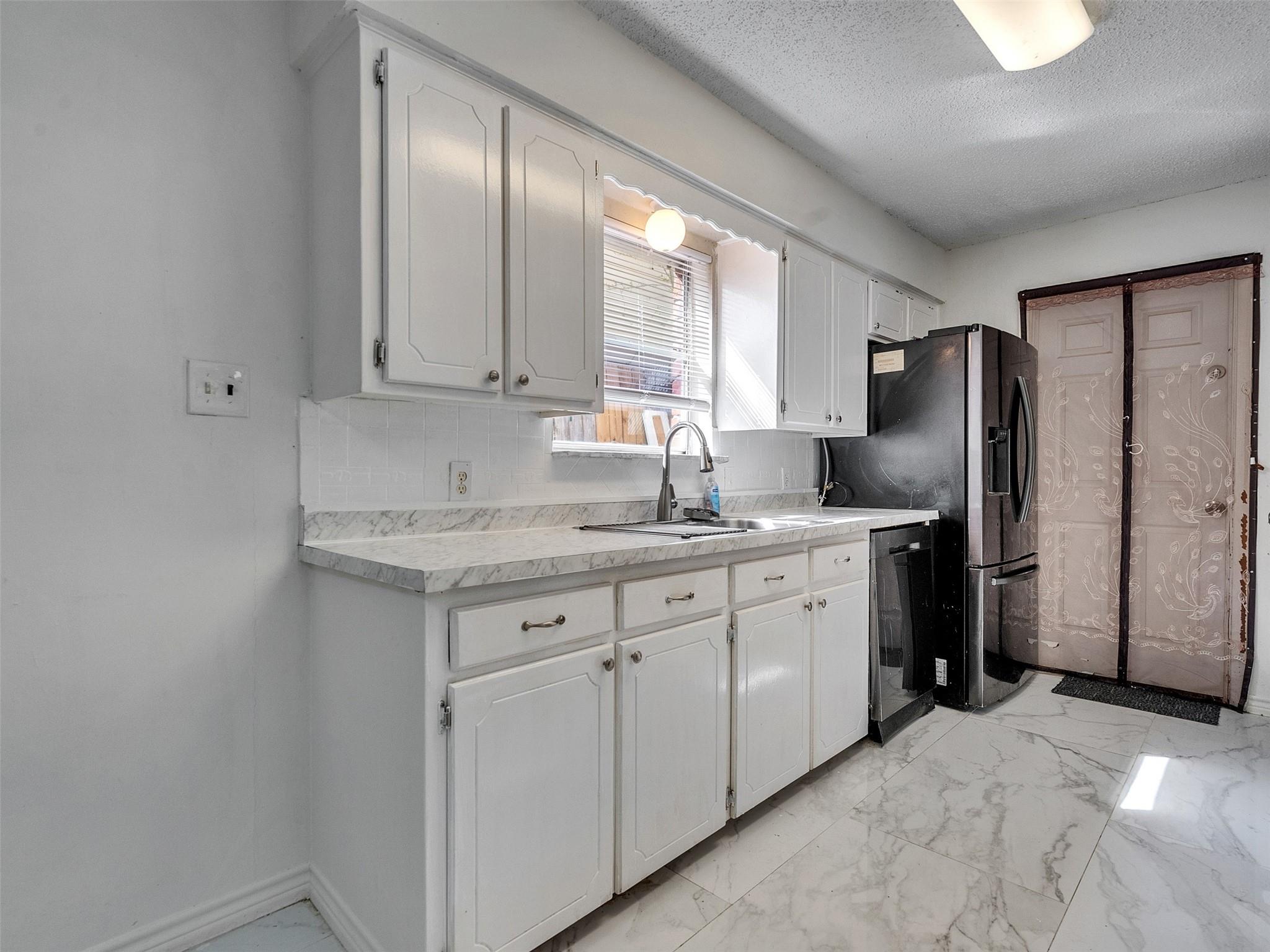 5602 Rivergate Drive