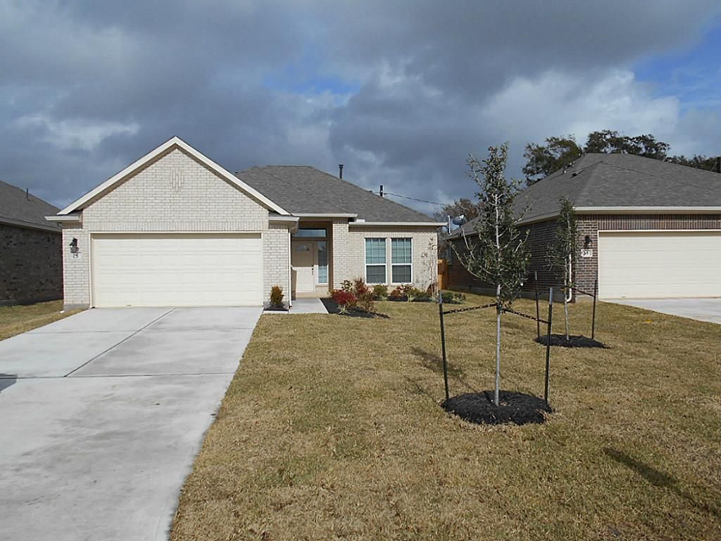 Photo of 9 N Forrest Avenue, La Porte, TX 77571 (MLS # 18582918)