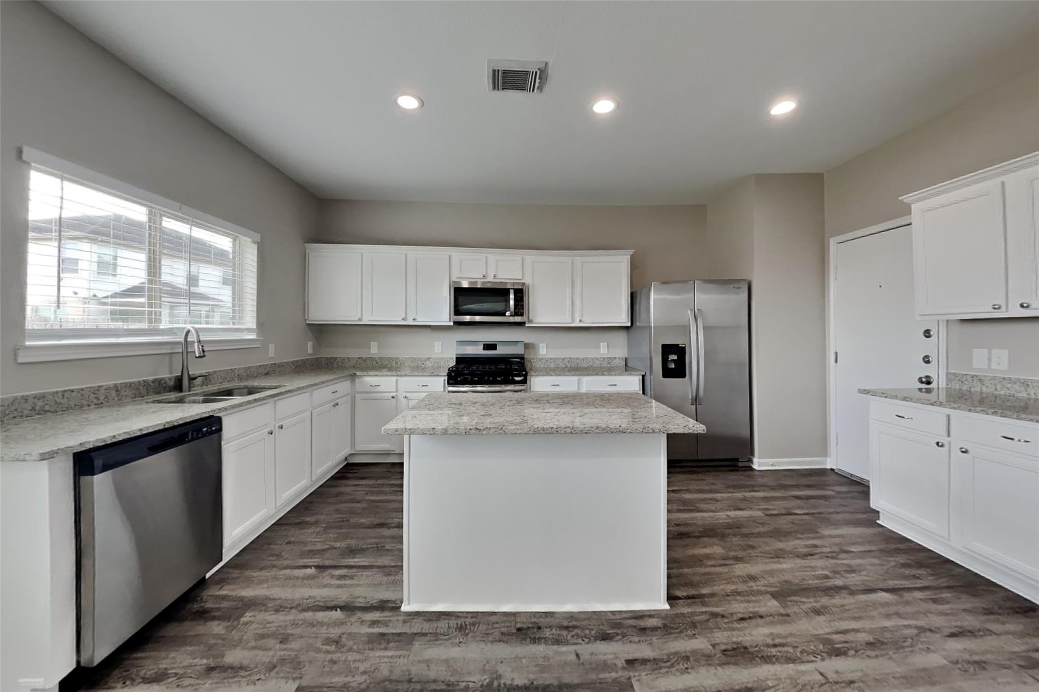 2902 Crestbrook Bend Lane