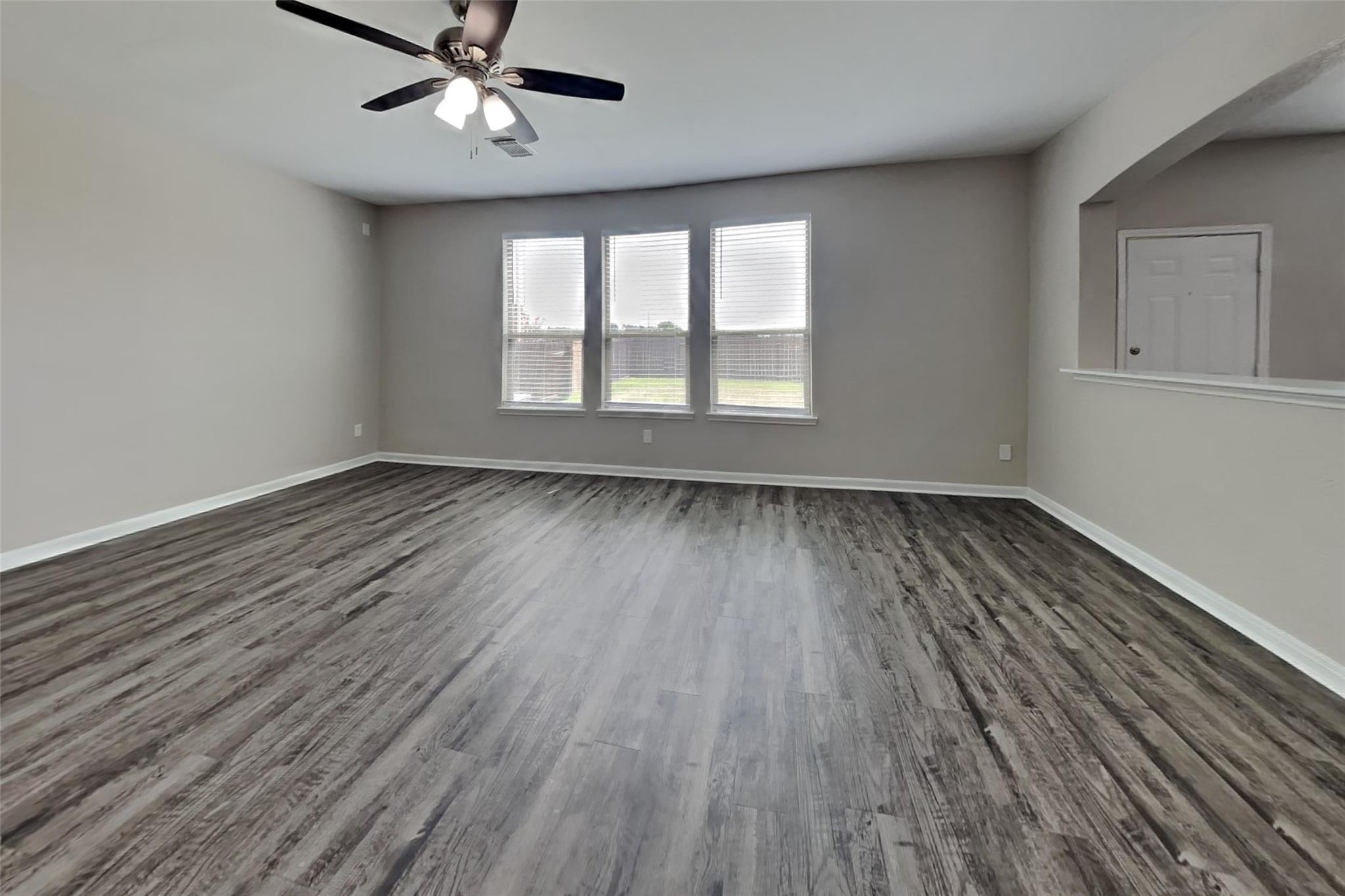 2902 Crestbrook Bend Lane