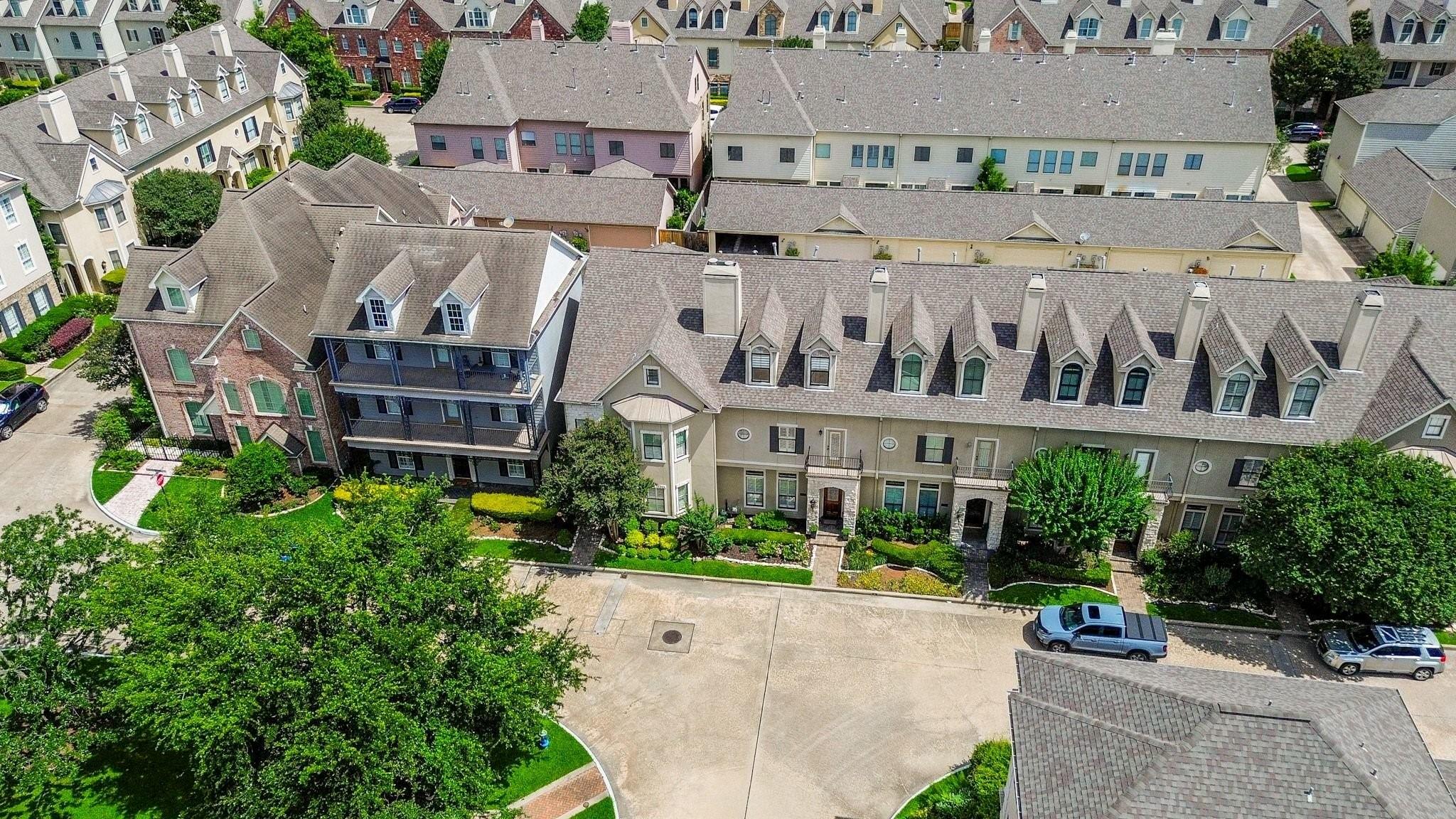 3322 Crosspark Place
