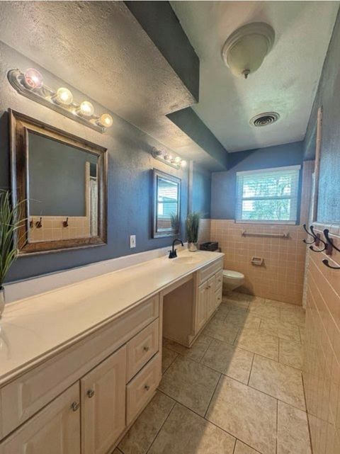 Tiny photo for 509 Light Street, Anahuac, TX 77514 (MLS # 21352932)