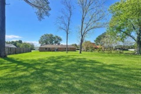 Tiny photo for 509 Light Street, Anahuac, TX 77514 (MLS # 21352932)