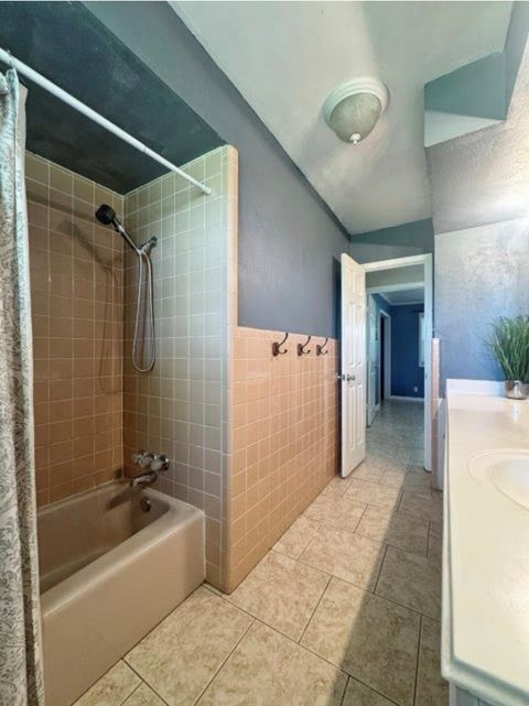 Tiny photo for 509 Light Street, Anahuac, TX 77514 (MLS # 21352932)