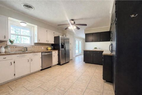 Tiny photo for 509 Light Street, Anahuac, TX 77514 (MLS # 21352932)