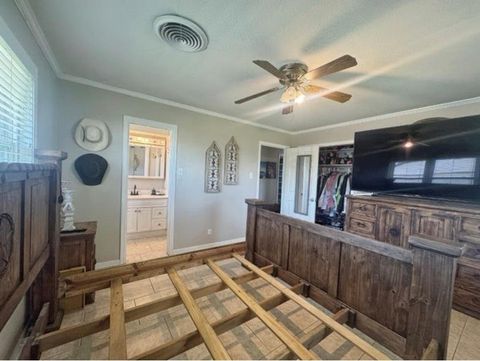 Tiny photo for 509 Light Street, Anahuac, TX 77514 (MLS # 21352932)