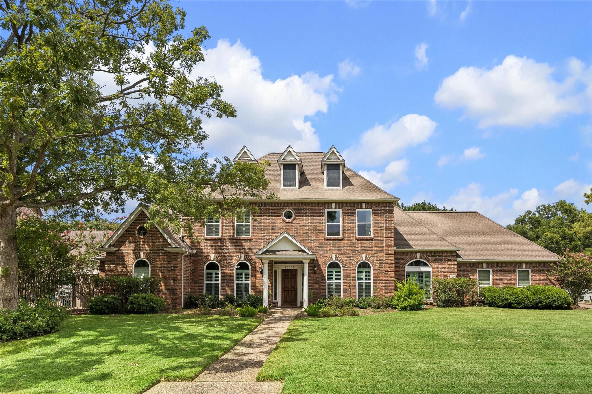 20002 Sky Hollow Ln