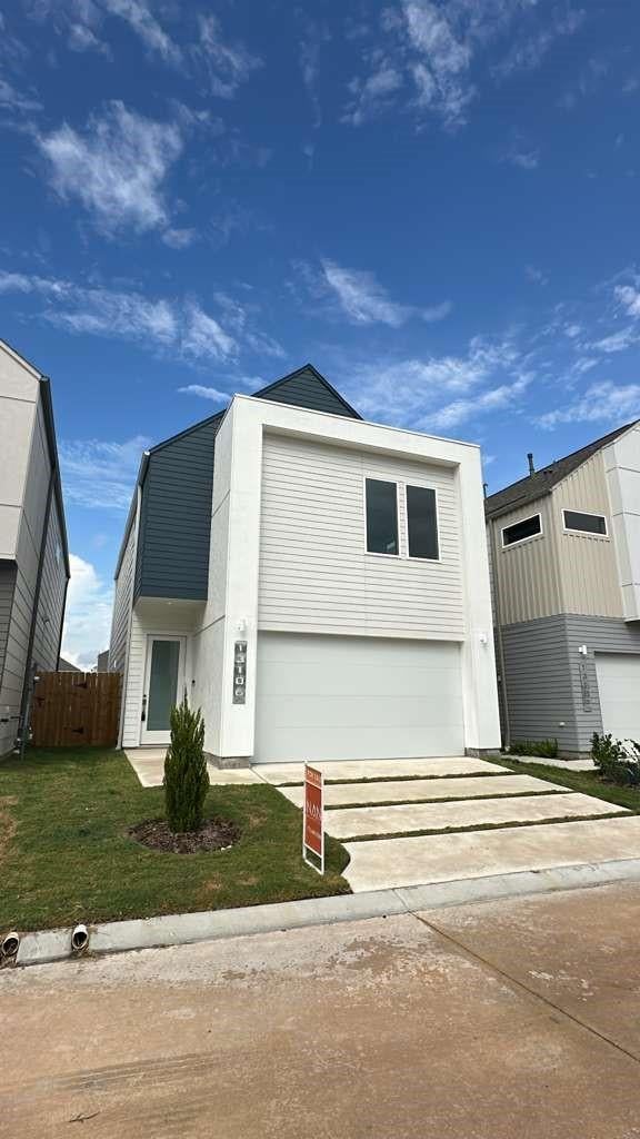 13106 Moncloa Drive