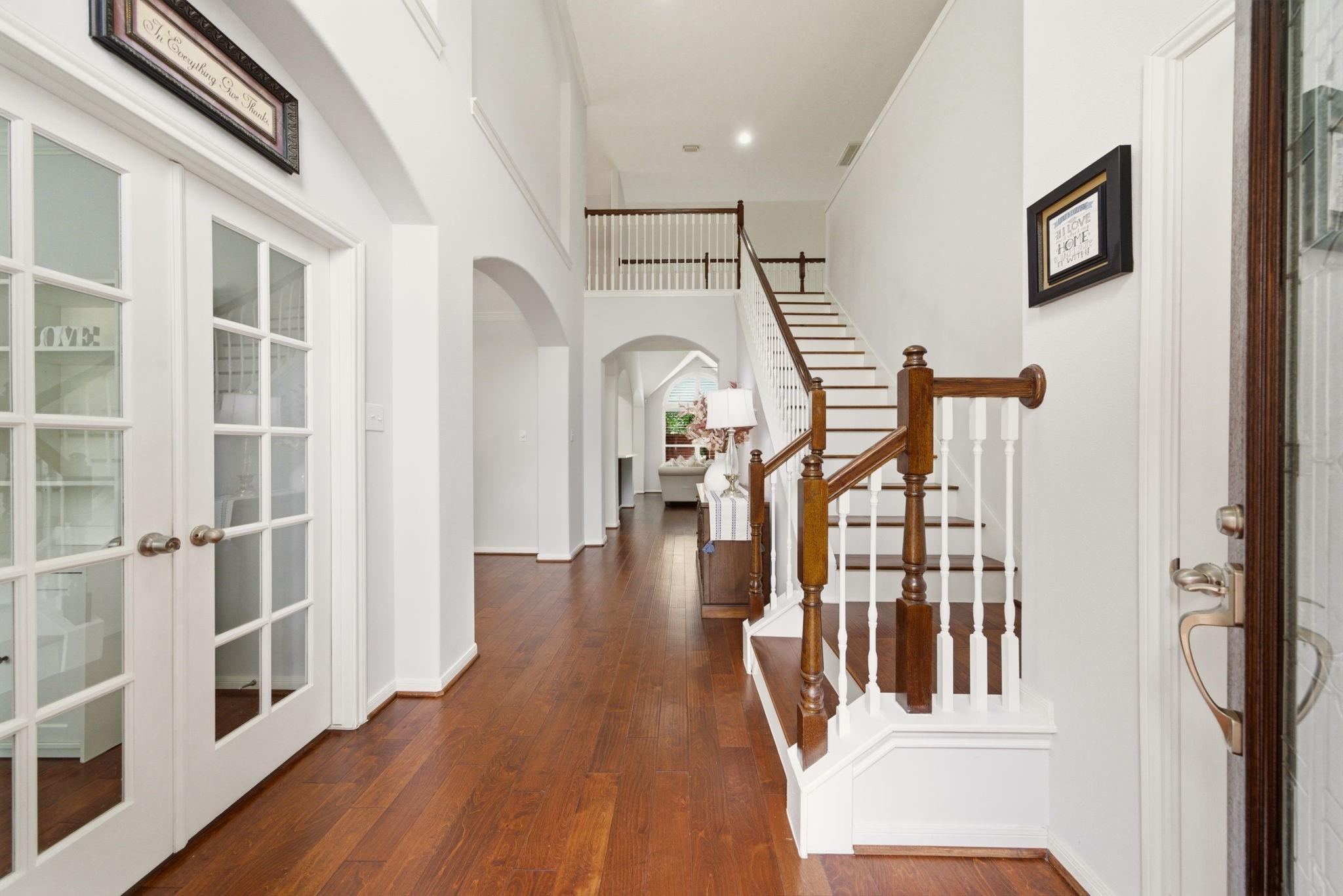 9003 Kinnel Lane