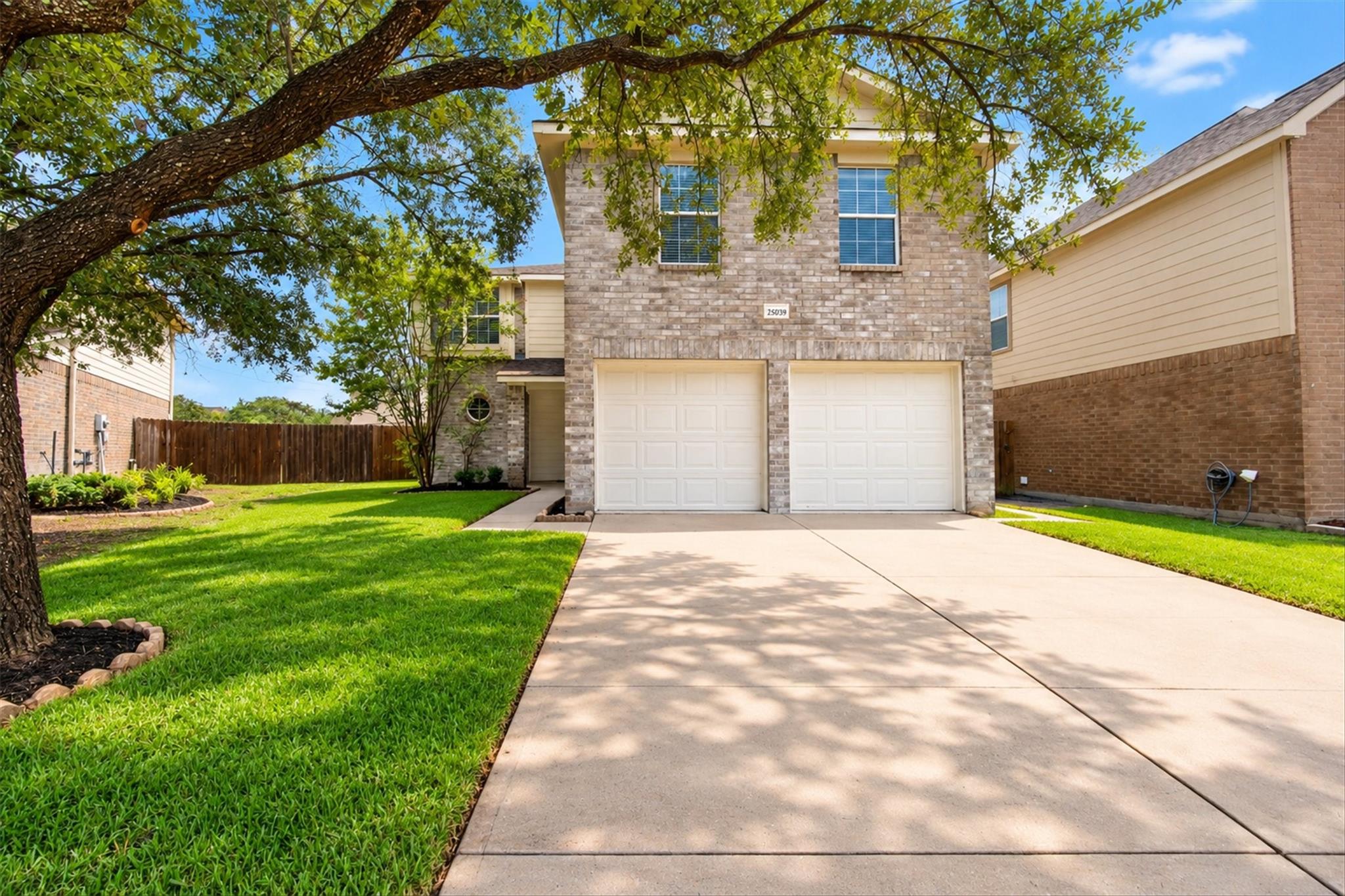 25039 Galium Meadows