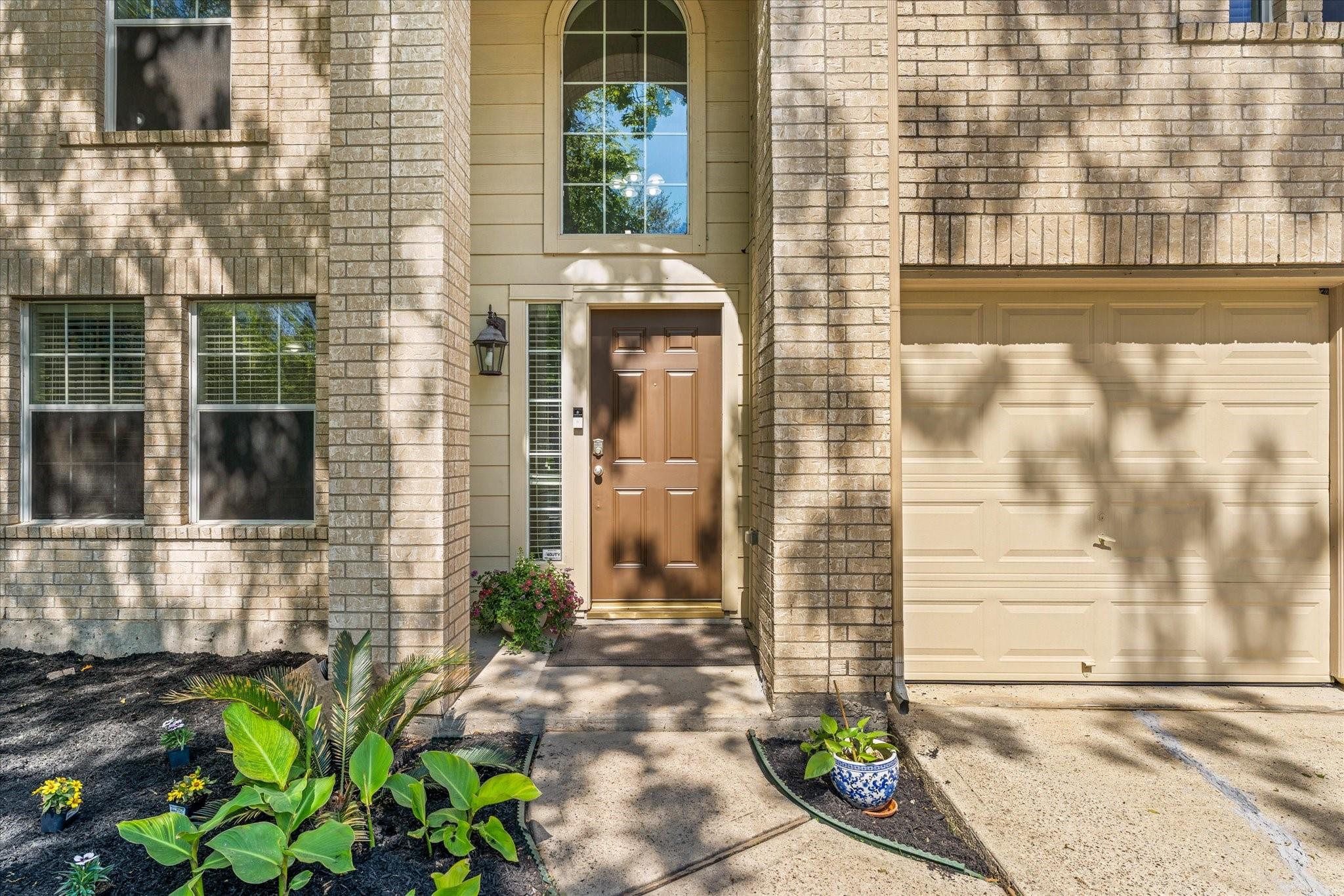 42 Bowie Bend Court
