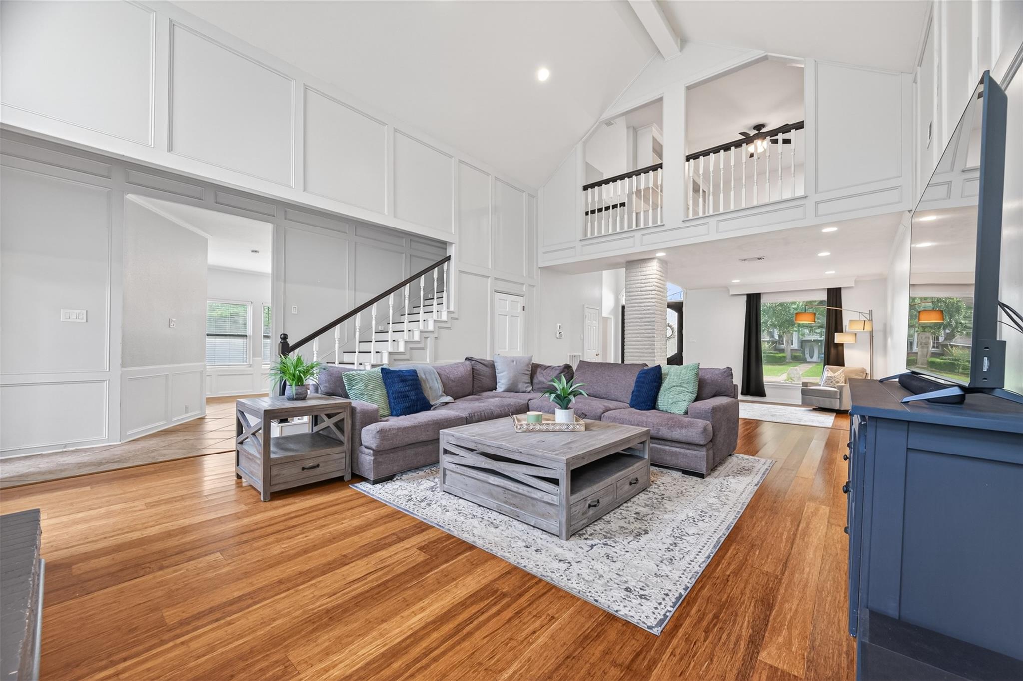 22339 Unicorns Horn Lane