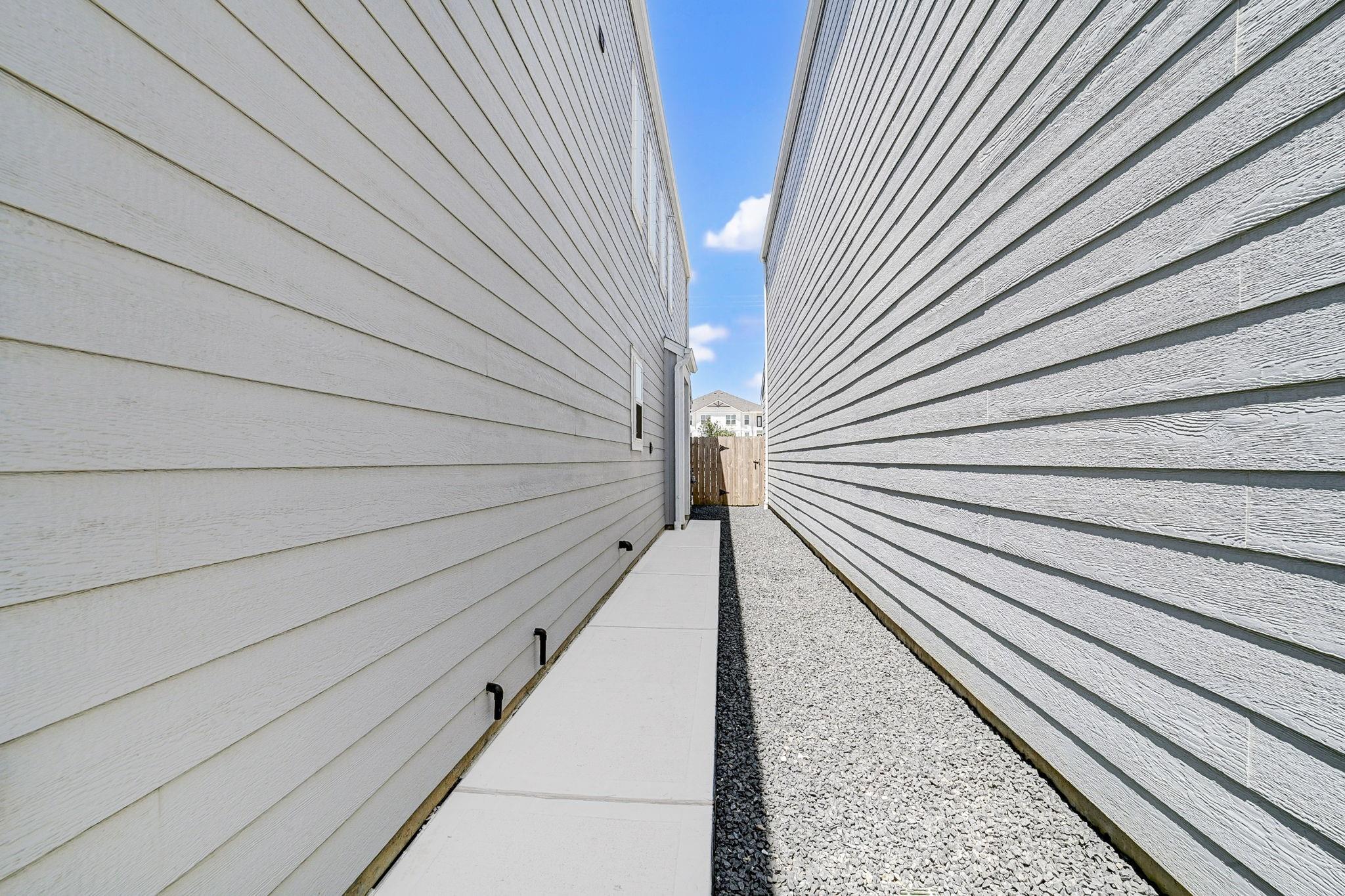 2333 Bay Breeze Drive