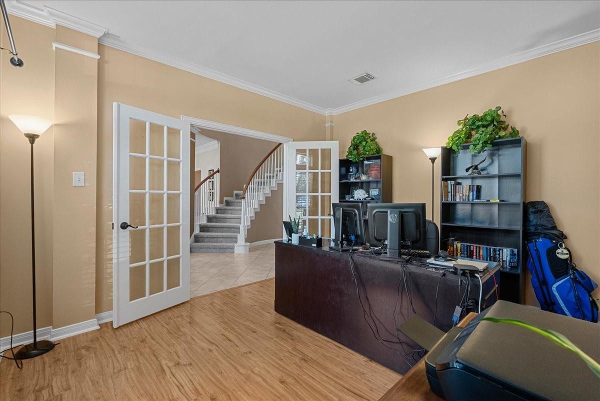 105 Pelican Court