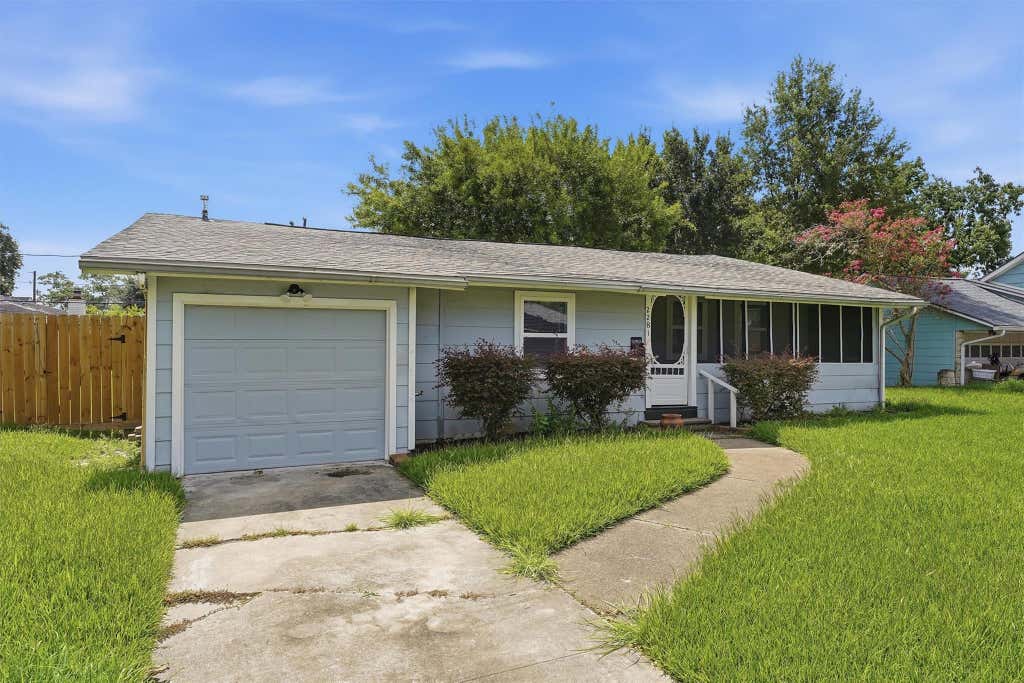 Photo of 2281 Des Jardines Street, Houston, TX 77023 (MLS # 29280269)